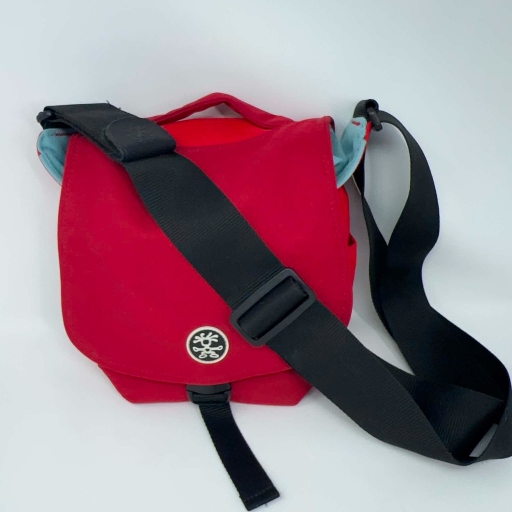 Crumpler Four Million Dollar Home Red Camera Messenger Bag Padded Divider DSLR